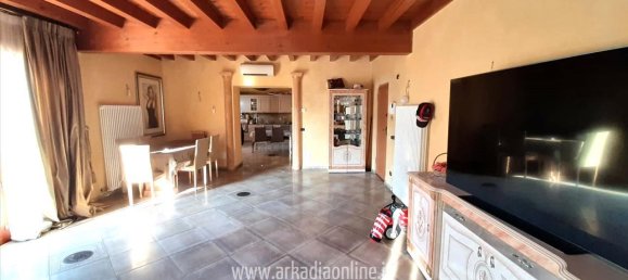 7غرفة فيلا في Fiorenzuola d'Arda, Italy رقم 78082 27