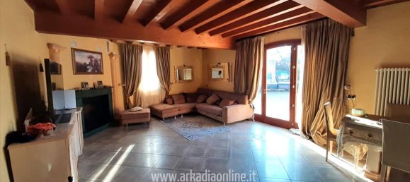 7غرفة فيلا في Fiorenzuola d'Arda, Italy رقم 78082 26