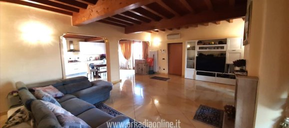 7غرفة فيلا في Fiorenzuola d'Arda, Italy رقم 78082 12