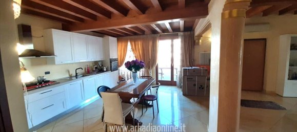 7غرفة فيلا في Fiorenzuola d'Arda, Italy رقم 78082 3