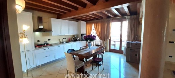 7غرفة فيلا في Fiorenzuola d'Arda, Italy رقم 78082 10