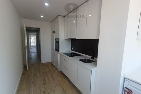 2 bedrooms Apartment in Amadora, Portugal No. 225711