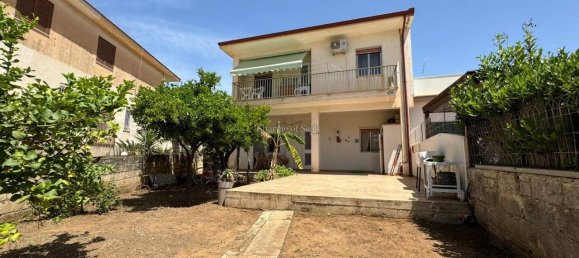 2 bedrooms Apartment in Modica, Italy No. 356517 2