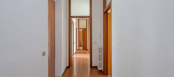 Вилла с 4 спальнями в Арконате, Италия № 323521 10