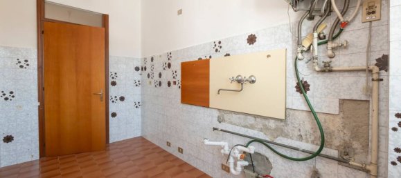 Вилла с 4 спальнями в Арконате, Италия № 323521 27