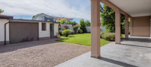 Вилла с 4 спальнями в Арконате, Италия № 323521 6