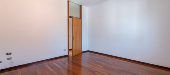 Вилла с 4 спальнями в Арконате, Италия № 323521 32