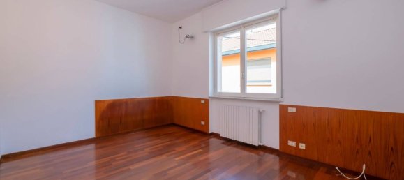 Вилла с 4 спальнями в Арконате, Италия № 323521 36