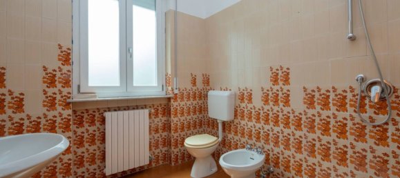 Вилла с 4 спальнями в Арконате, Италия № 323521 18