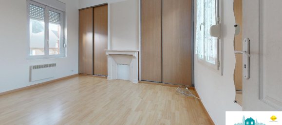 3 bedrooms House in Amiens, France No. 161060 4