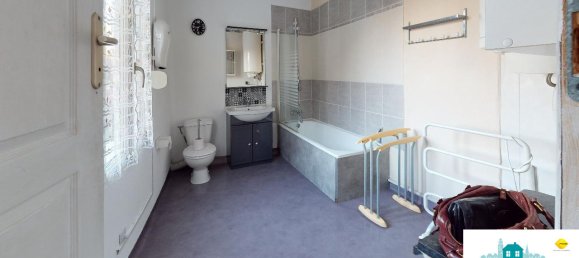 3 bedrooms House in Amiens, France No. 161060 3