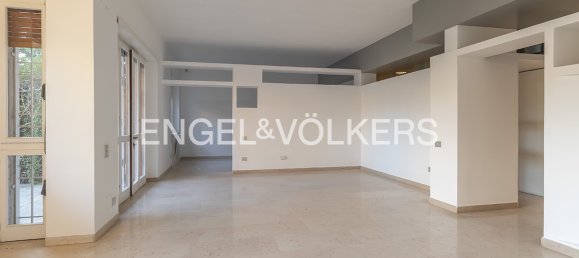 Квартира с 2 спальнями в Рим, Италия № 64933 24