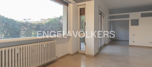 Квартира с 2 спальнями в Рим, Италия № 64933 2