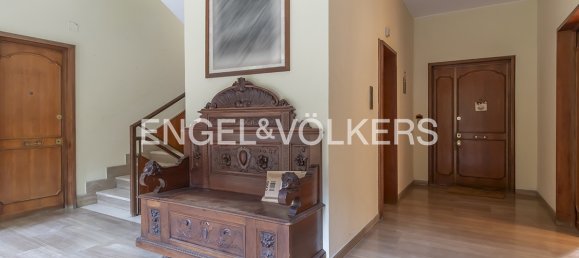 Квартира с 2 спальнями в Рим, Италия № 64933 50