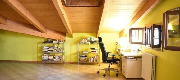 4 rooms Duplex in Cento, Italy No. 138167 16