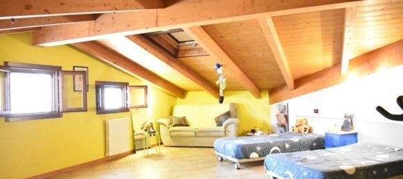 4 rooms Duplex in Cento, Italy No. 138167 10