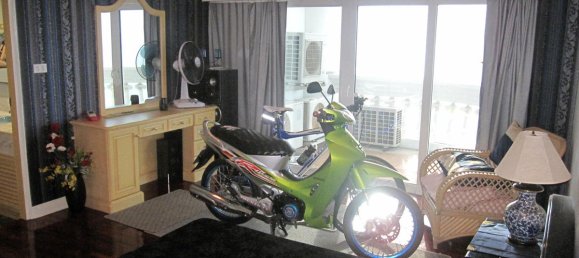 3 bedrooms Condo in Pattaya, Thailand No. 3903 13