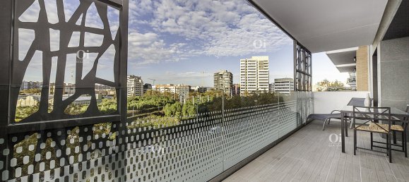 4 rooms Apartment in Barcelona, Spain No. 402 8