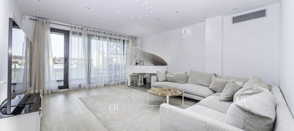 4 rooms Apartment in Barcelona, Spain No. 402 3