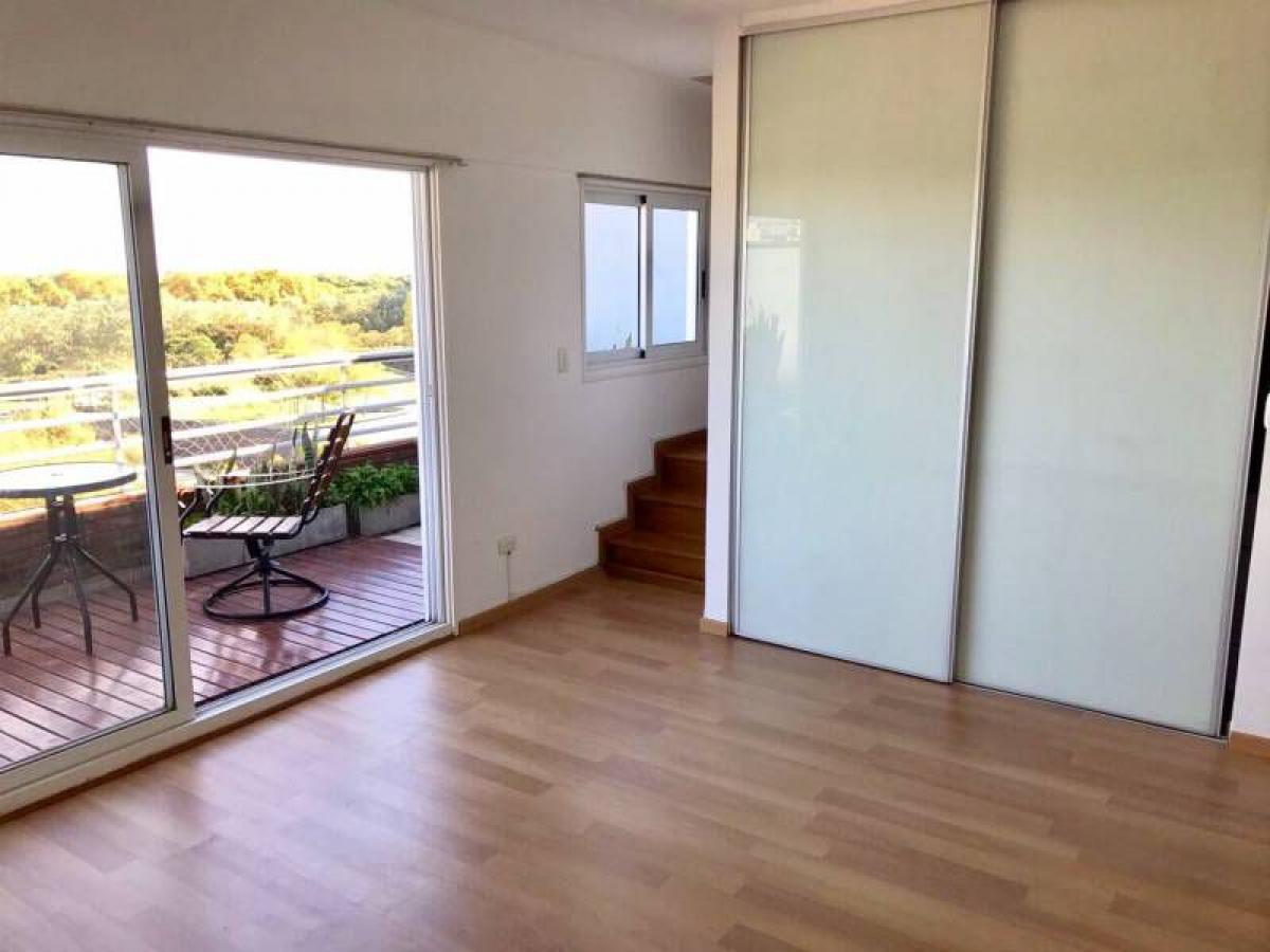 Studio in Buenos Aires, Argentina No. 79813