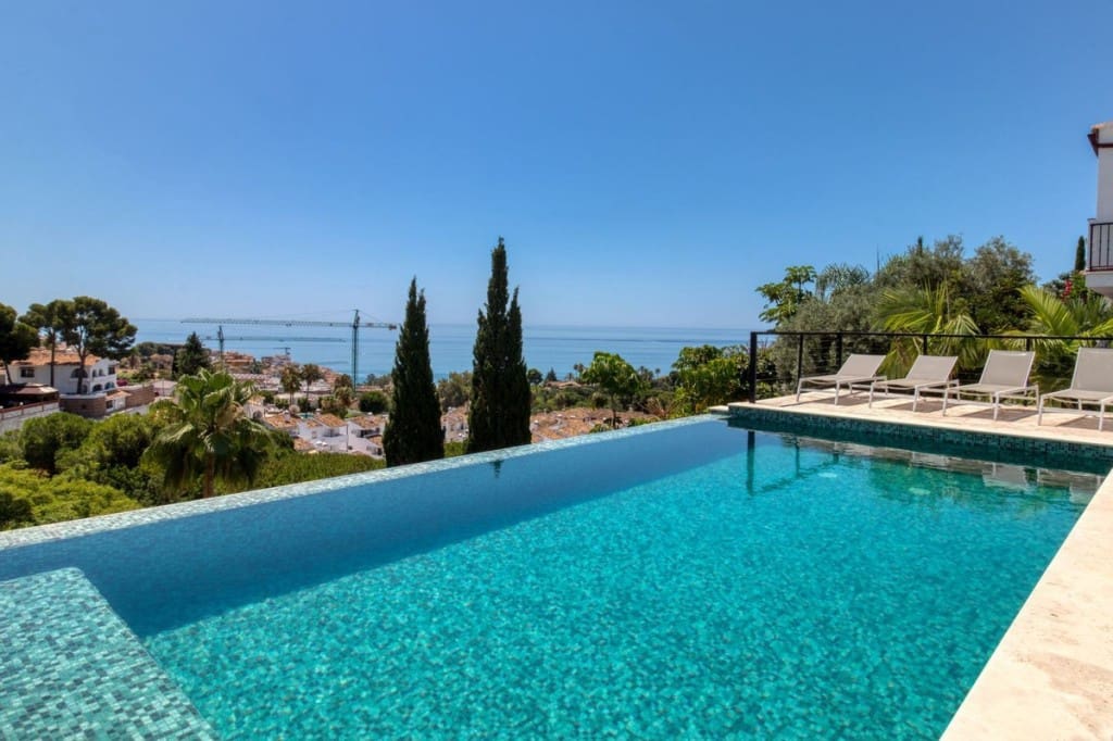 4 bedrooms House in Benalmadena, Spain No. 200322