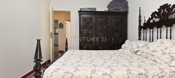 3 bedrooms Villa in Cascais, Portugal No. 133191 9