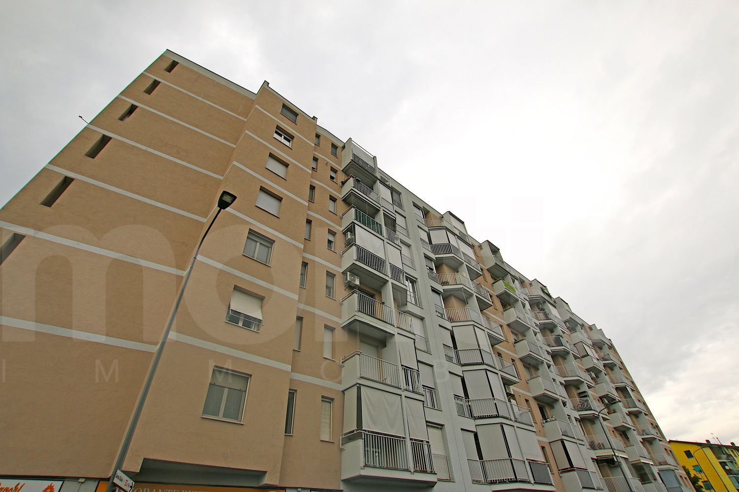 2 bedrooms Apartment in Milan, Italy No. 360702