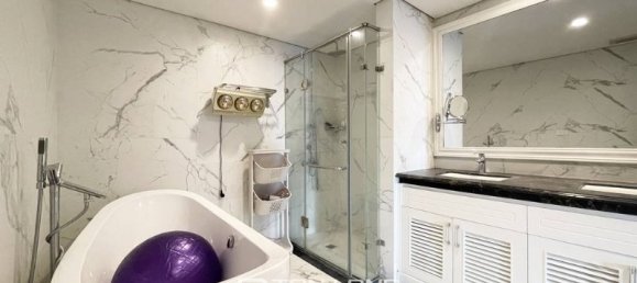 3 bedrooms Apartment in Tay Ho, Vietnam No. 570 24