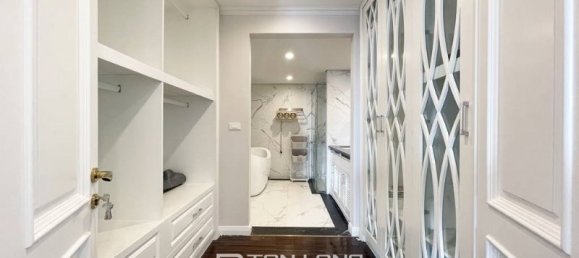 3 bedrooms Apartment in Tay Ho, Vietnam No. 570 12