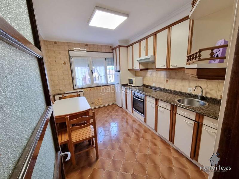 3 غرف نوم شقة في Aviles, Spain رقم 184407