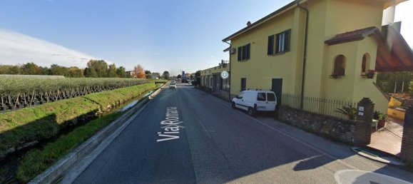 7 rooms Apartment in Pescia, Italy No. 40714 2