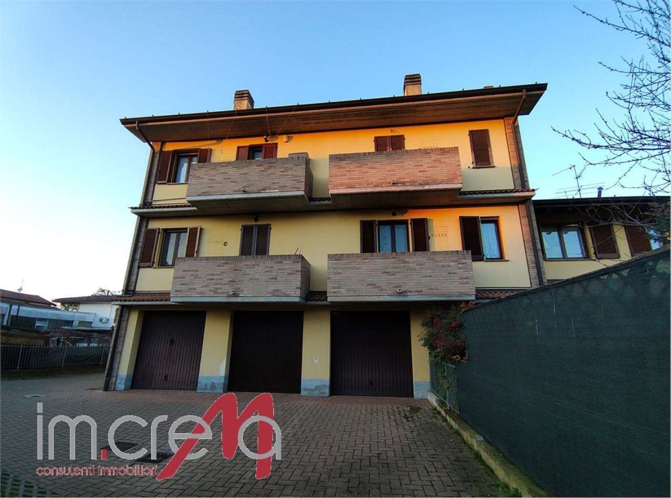 3 bedrooms Apartment in Spino d'Adda, Italy No. 373773