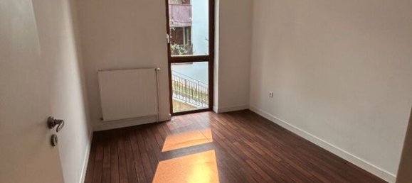 3 bedrooms Apartment in Poitiers, France No. 343831 2