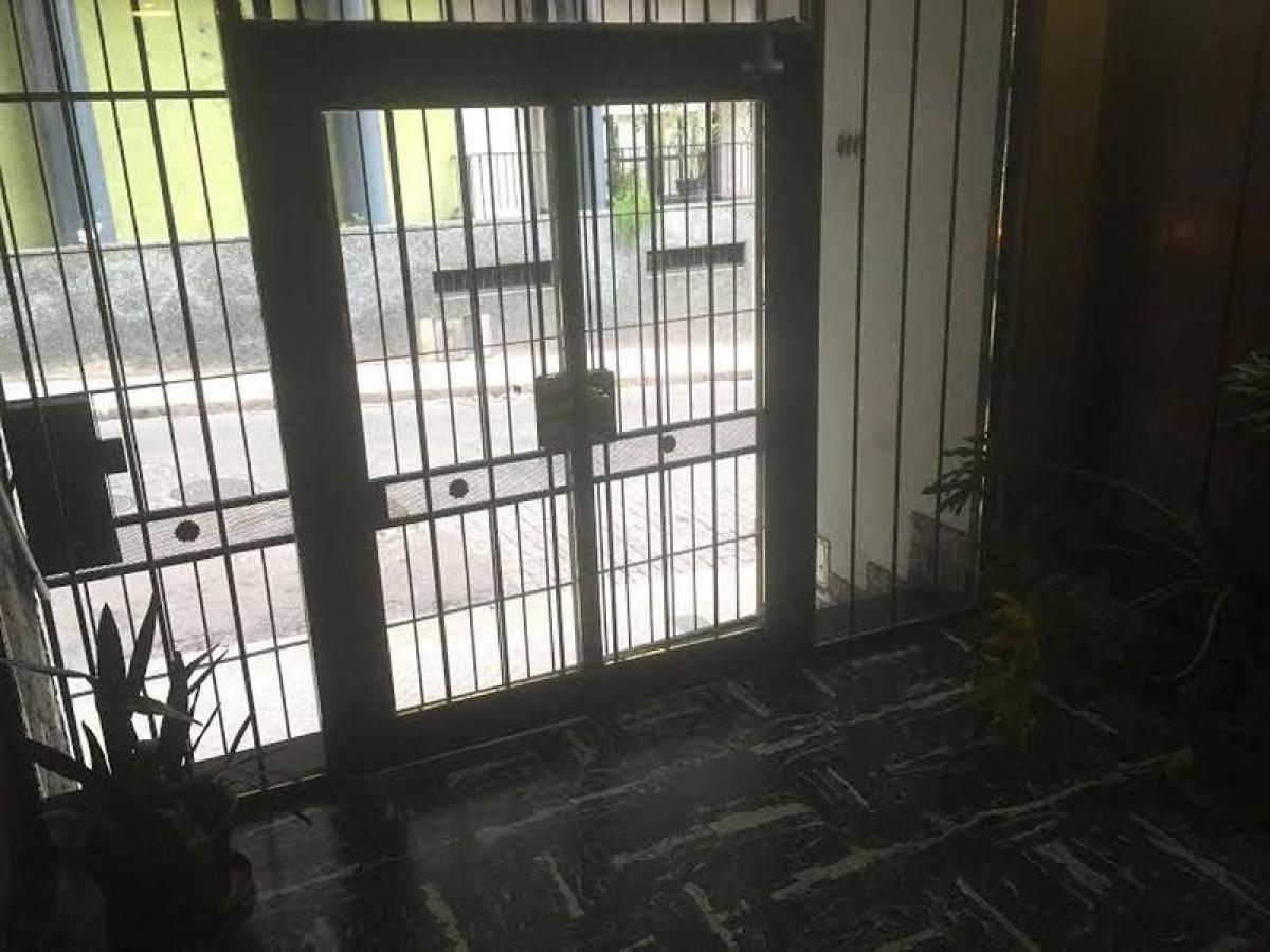 Apartamento de 3 dormitorios en Santa Fe, Argentina No. 53521