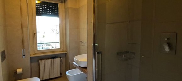 3 bedrooms Apartment in Brescia, Italy No. 361366 6