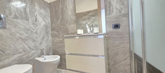 Квартира с 3 спальнями в Савона, Италия № 311034 19