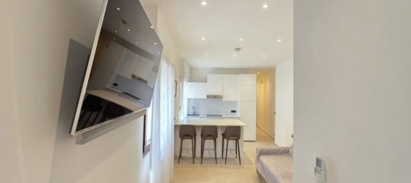 Квартира с 3 спальнями в Савона, Италия № 311034 8