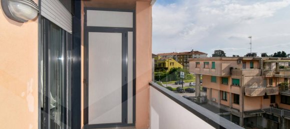 Apartamento de 4 divisões em Legnano, Italy N.º 24123 6