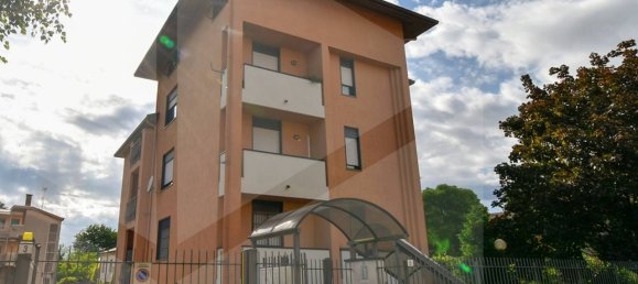 Apartamento de 4 divisões em Legnano, Italy N.º 24123 31