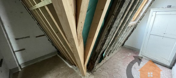 Casa de 8 dormitorios en Champrond-en-Gatine, France No. 98154 25