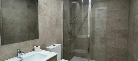 9 bedrooms Hotel in Badalona, Spain No. 129478 7