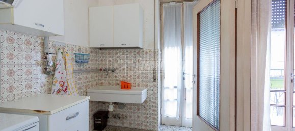 2 rooms Apartment in Brescia, Italy No. 3137 38