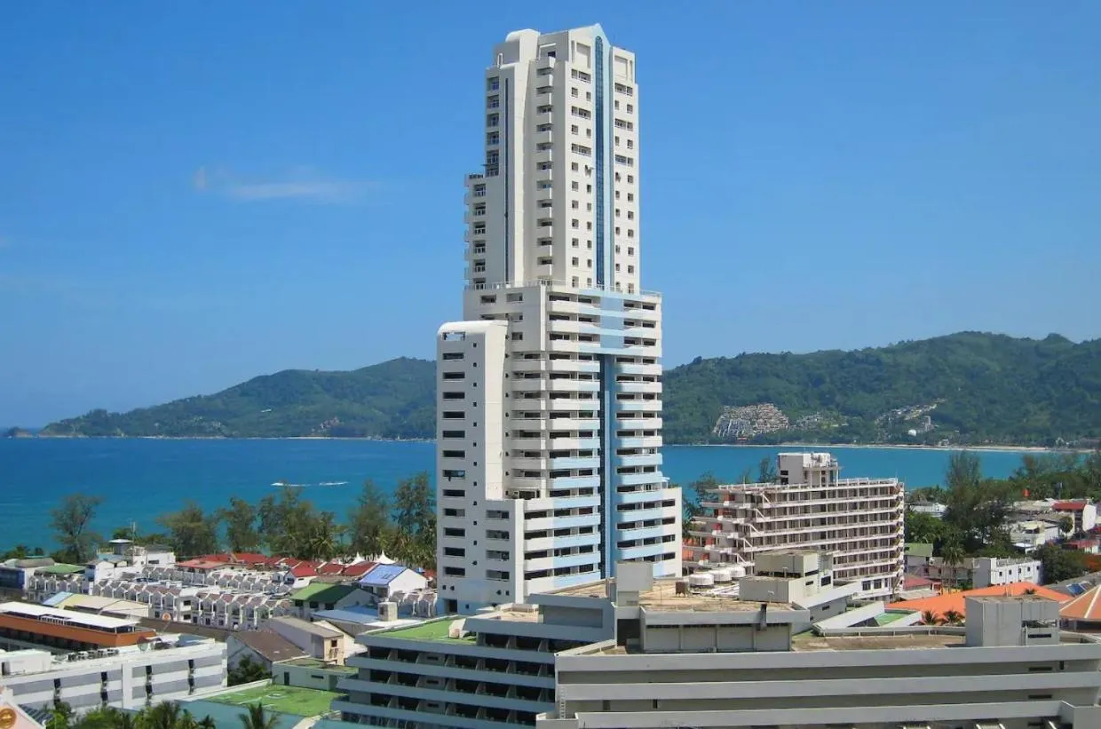 4 Schlafzimmer Doppelhaus in Phuket, Thailand, Nr. 80119