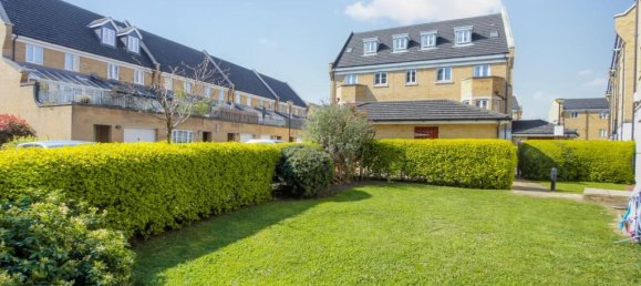 2 bedrooms Apartment in London, United Kingdom No. 12387 4