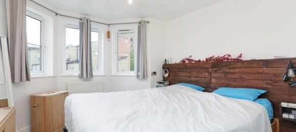 2 bedrooms Apartment in London, United Kingdom No. 12387 3