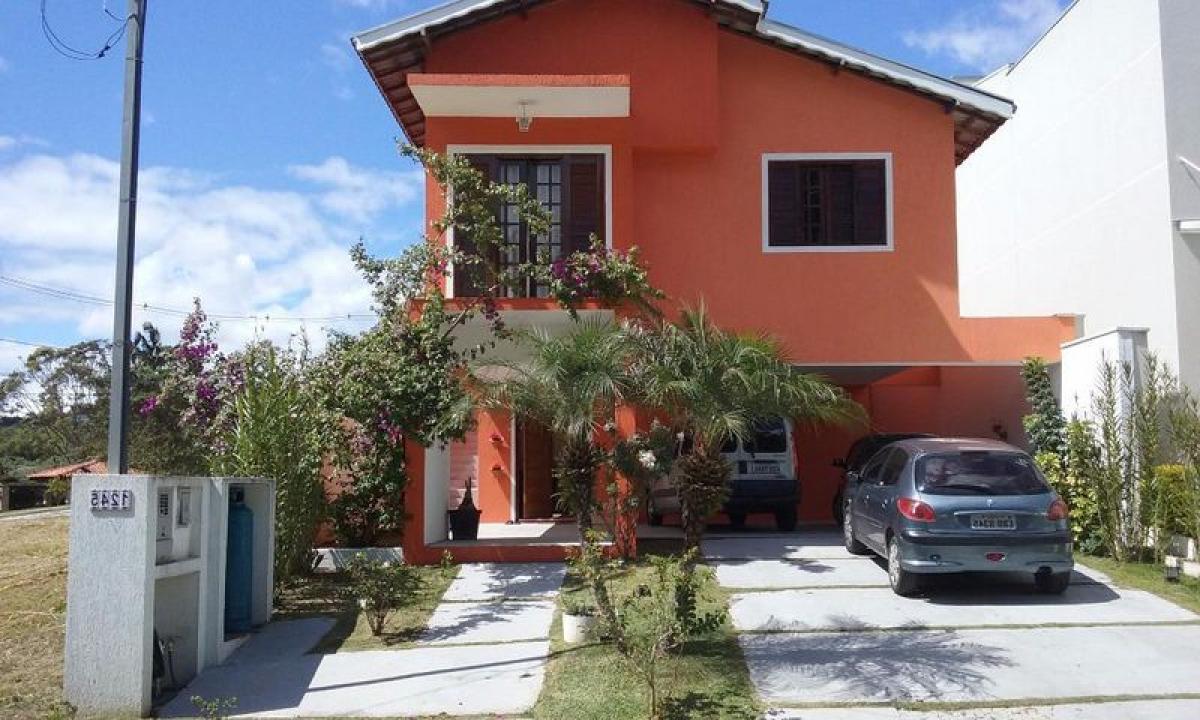 Casa de 3 dormitorios en Sao Paulo, Brazil No. 437591