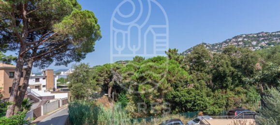 9 bedrooms Villa in Lloret de Mar, Spain No. 11304 11