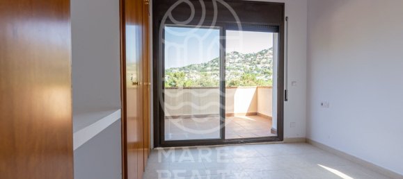 9 bedrooms Villa in Lloret de Mar, Spain No. 11304 7