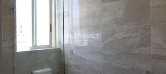 2 غرف نوم شقة في Sliema, Malta رقم 9545 9