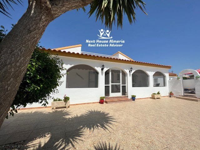Villa de 4 dormitorios en Arboleas, Spain No. 286534